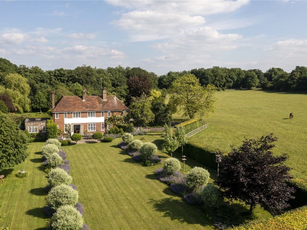 5 bed detached house for sale in Upper Lambourn, Hungerford, Berkshire