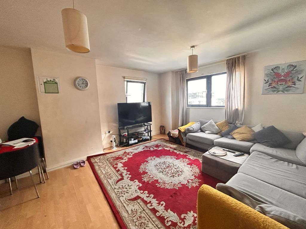 2 bed flat for sale in Landmark Place, Churchill Way, Cardiff CF10, £