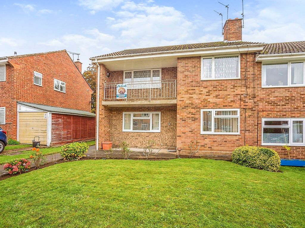 2 bed for sale in Alkham Road, Maidstone ME14, £210,000 Zoopla