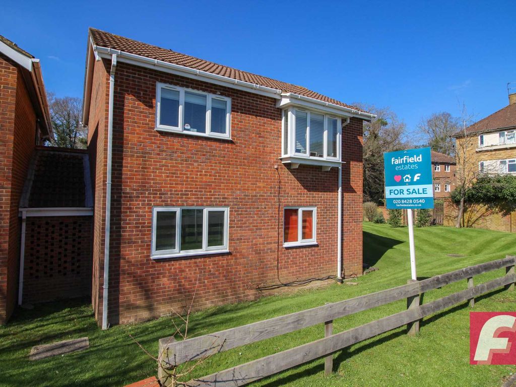 1 bed flat for sale in Bellingdon, Romilly Drive, Carpenders Park WD19