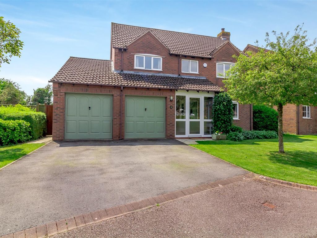 4 bed detached house for sale in Sovereign Chase, Staunton, Gloucester