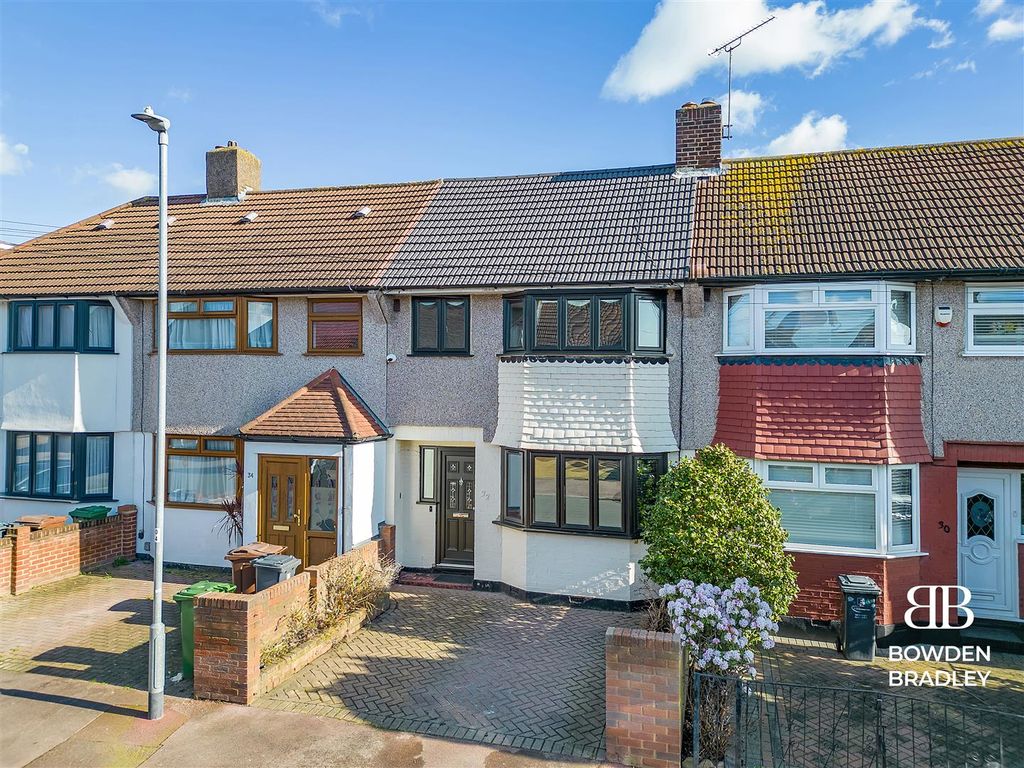 3 bed terraced house for sale in Naseby Road, Dagenham RM10, £425,000
