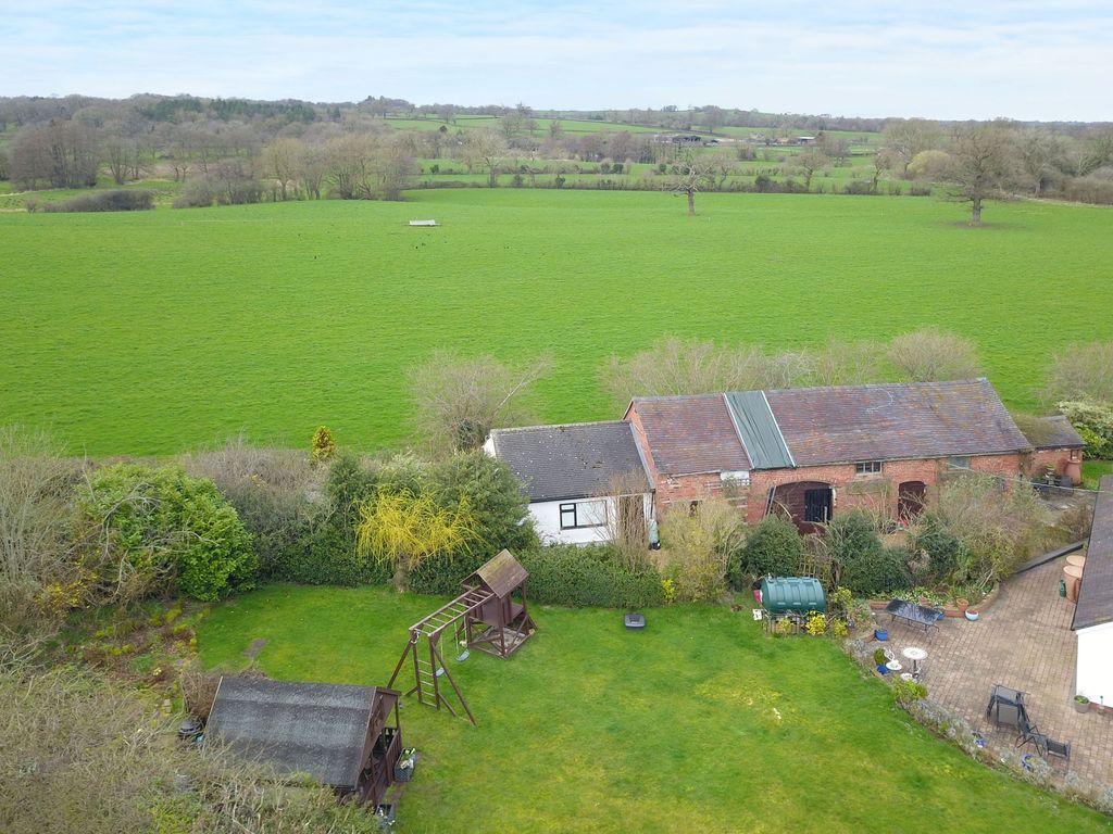 3 bed barn conversion for sale in Barn At Cotes Field Farm House