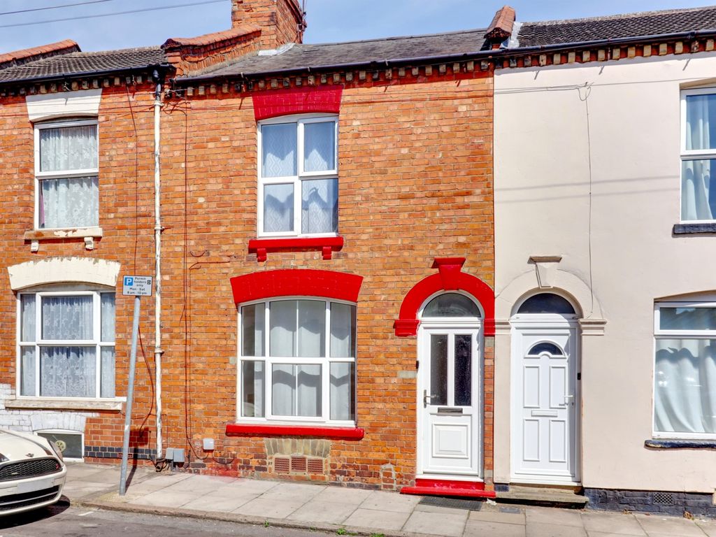 2 bed terraced house for sale in Grove Road, Northampton