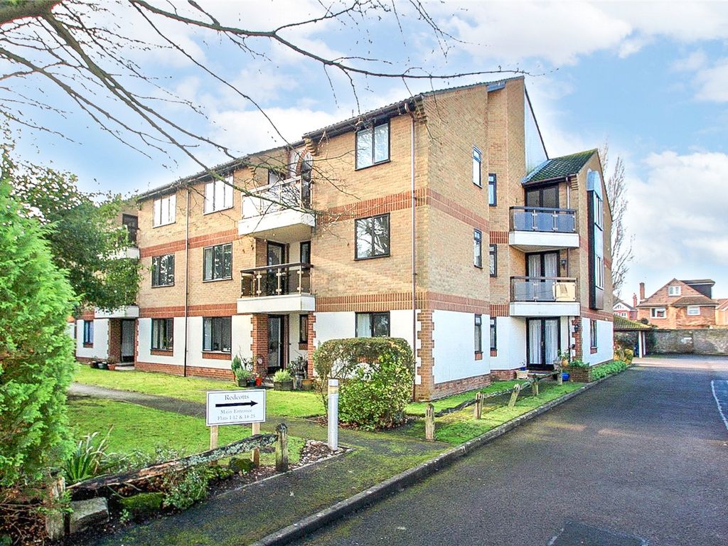 2 bed flat for sale in St. Botolphs Road, Worthing, West Sussex BN11