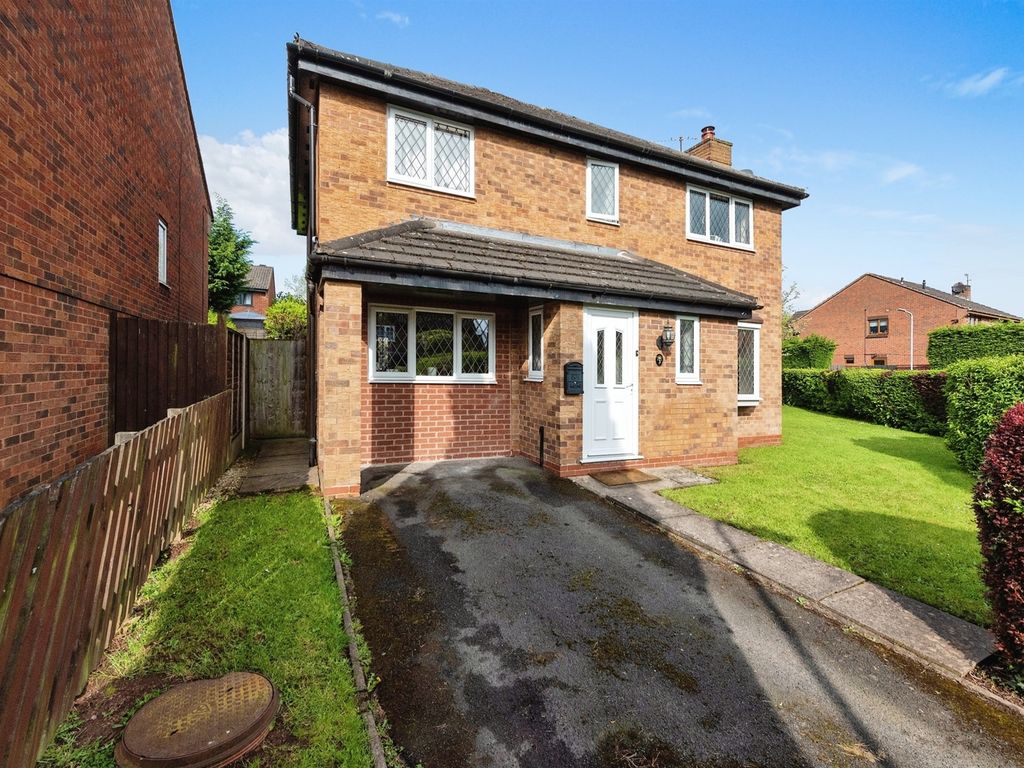 4 bed detached house for sale in Sutton Park Rise, Kidderminster DY11
