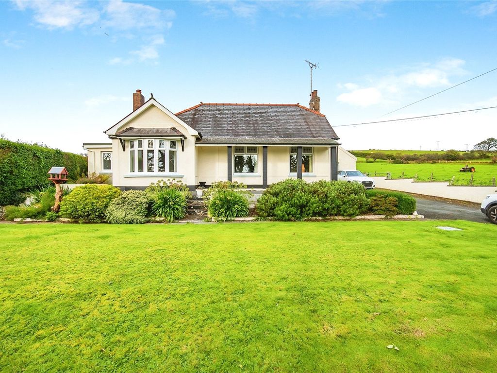 3 bed bungalow for sale in Llangrannog, Llandysul, Llangrannog