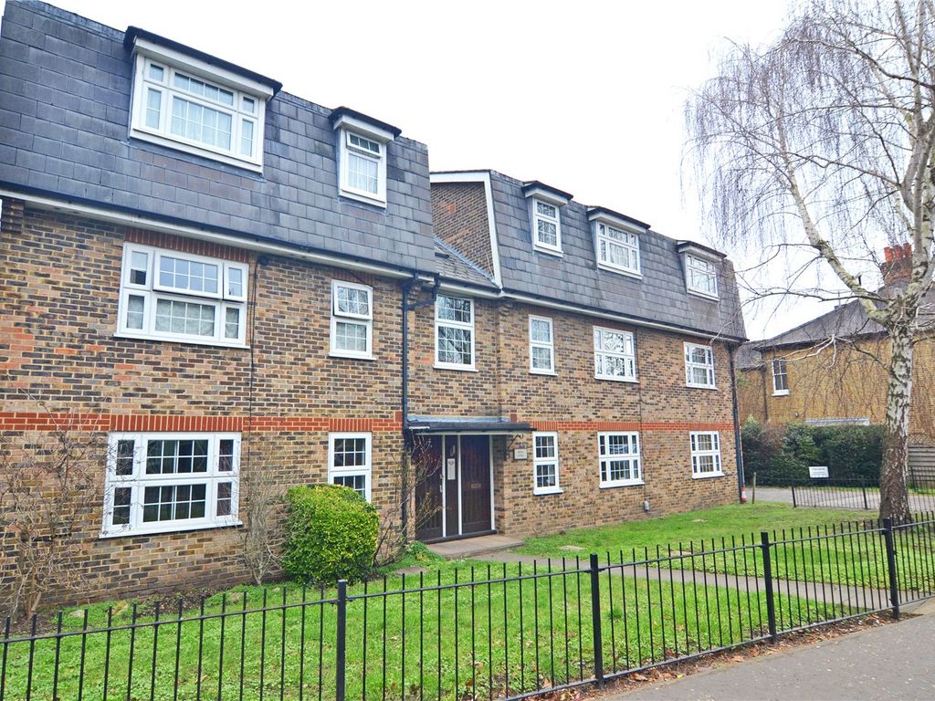 Studio for sale in Hampton Road, Teddington, Middlesex TW11 Zoopla