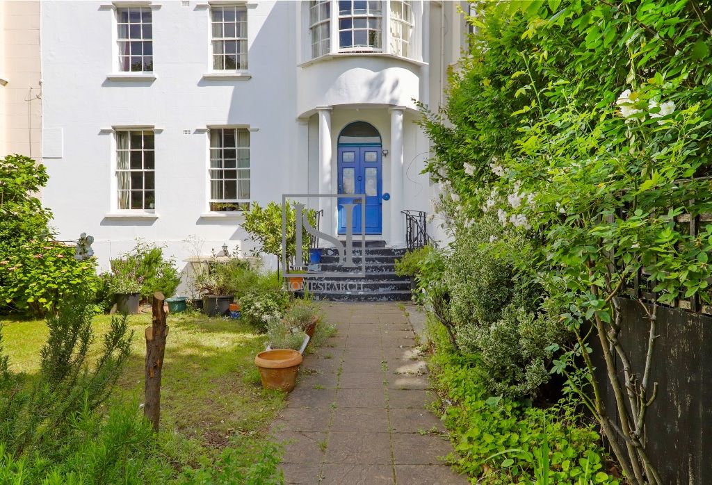 16 bed property for sale in Clapham Common North Side, London SW4, £