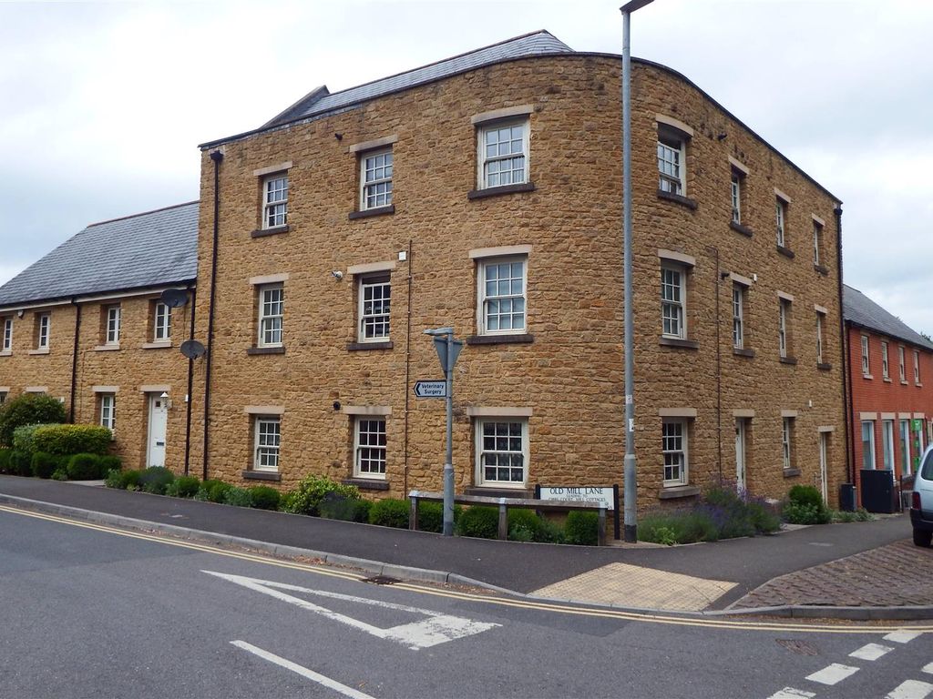 1 bed flat for sale in Mill Lane, Crewkerne TA18, £99,950 Zoopla