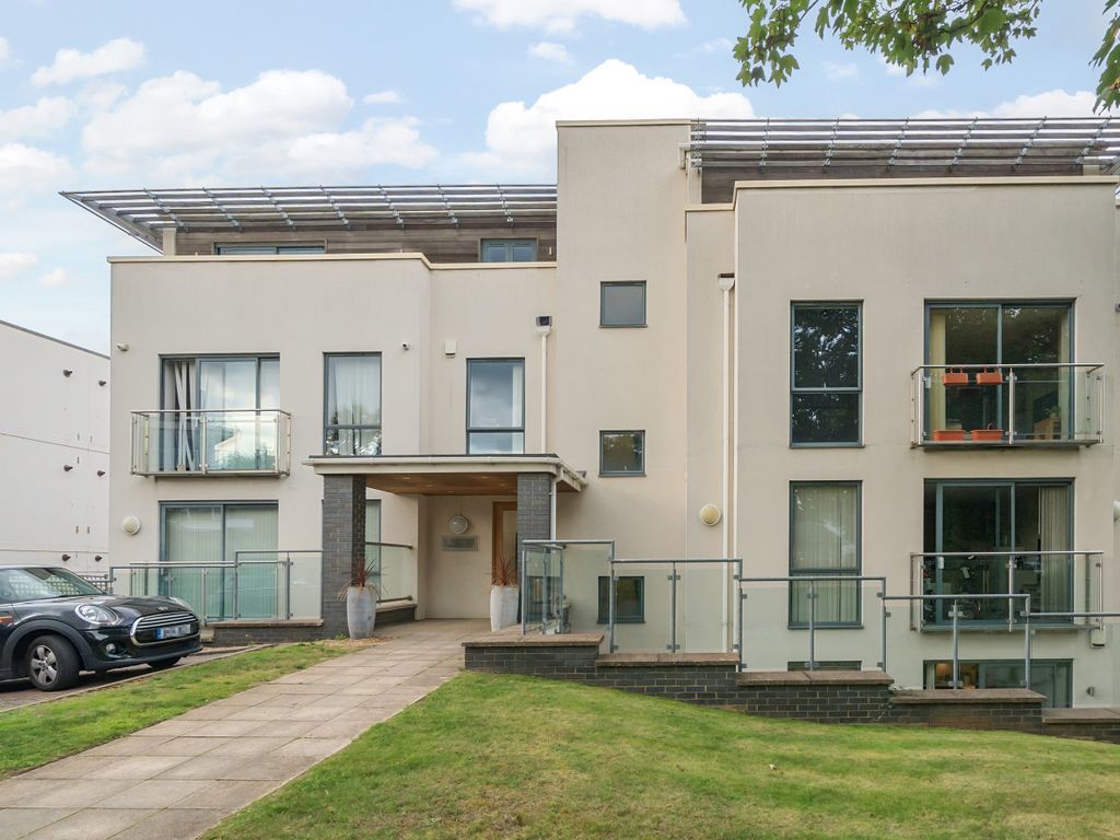 2 bed flat for sale in Albemarle Road, Beckenham BR3, £350,000 Zoopla