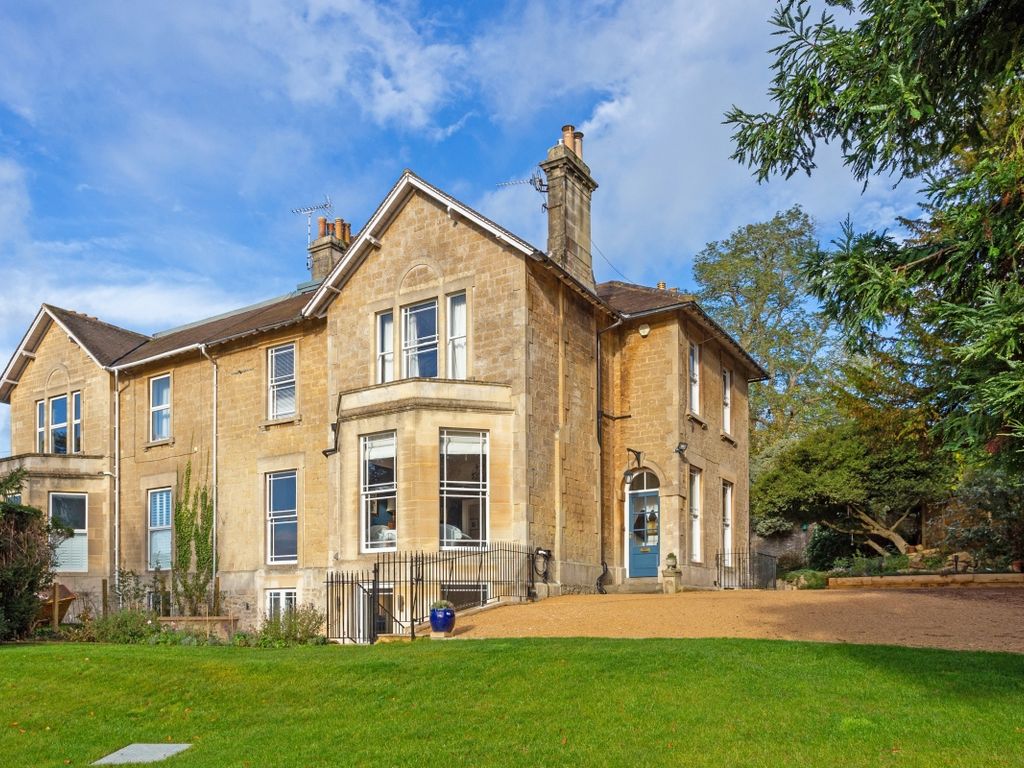 2 bed flat to rent in Sion Road, Bath BA1 Zoopla