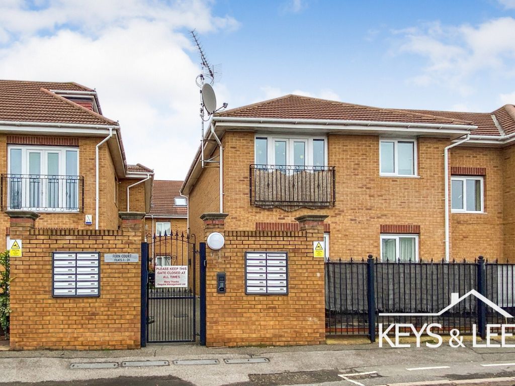 1 bed flat to rent in Fern Court, Lodge Lane, Romford RM5 Zoopla