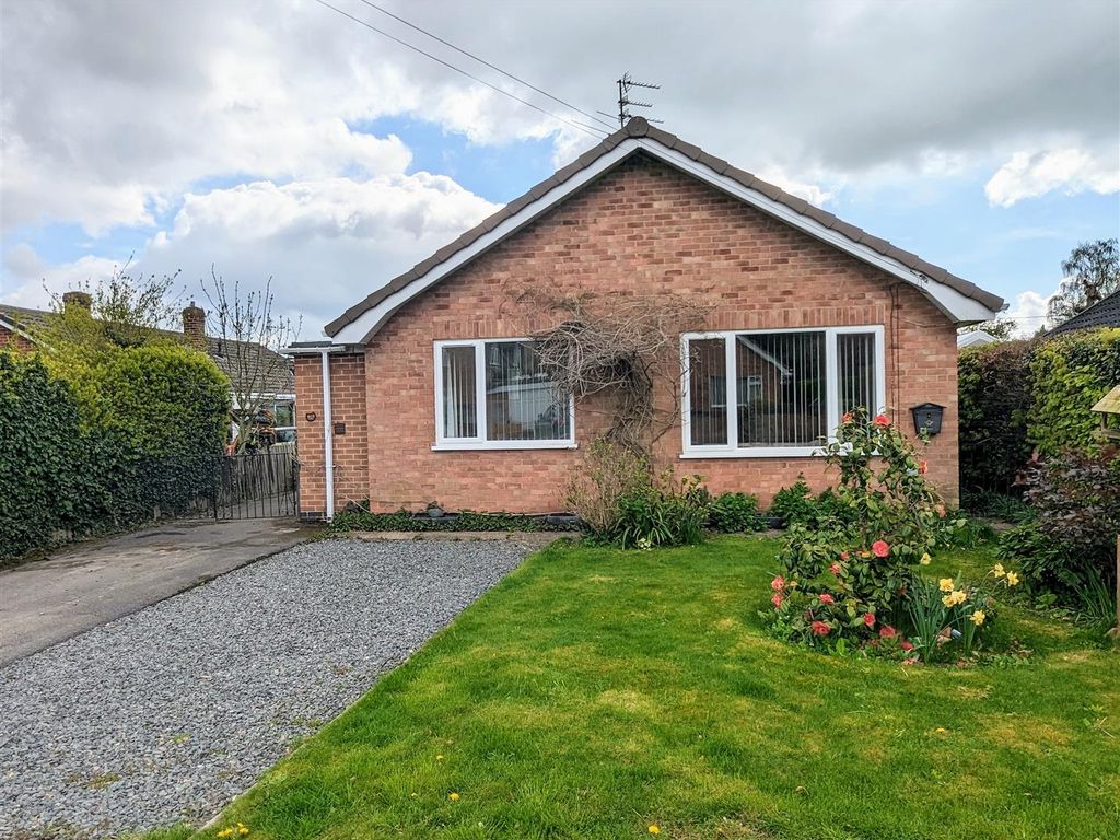 2 bed detached bungalow for sale in The Green, Elston, Newark NG23 Zoopla