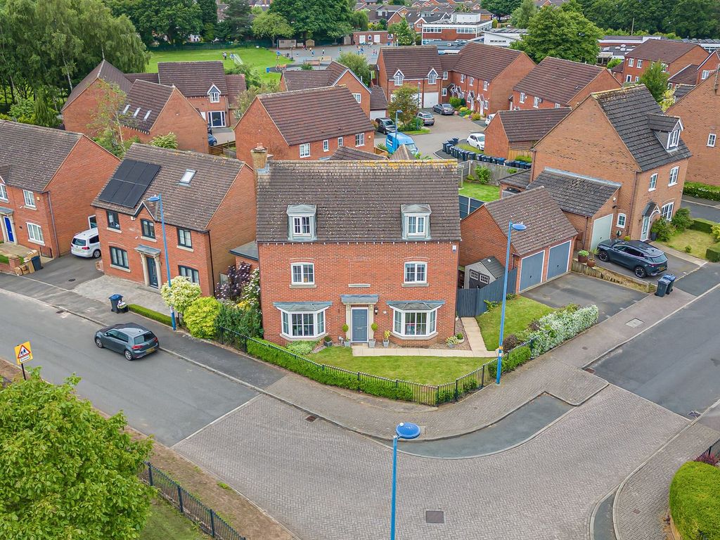 5 bed detached house for sale in Harvest Fields Way, Sutton Coldfield