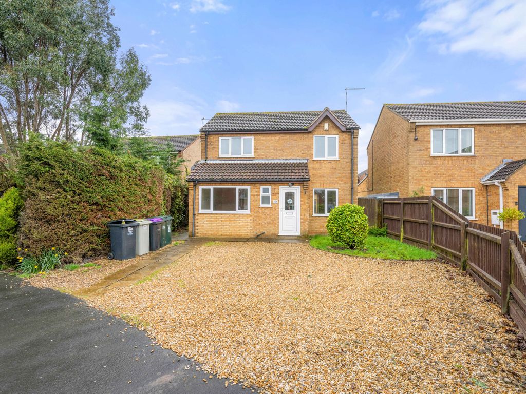 4 bed detached house for sale in Richmond Drive, Skegness PE25, £