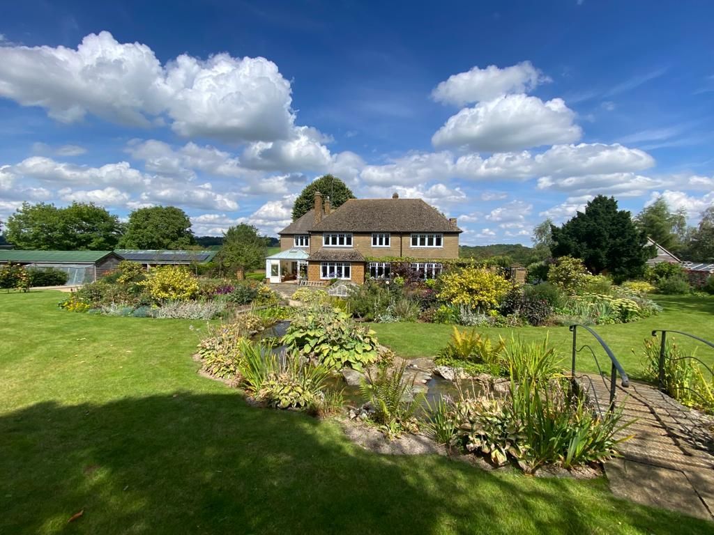 5 bed detached house for sale in South Newington, Oxfordshire OX15, £