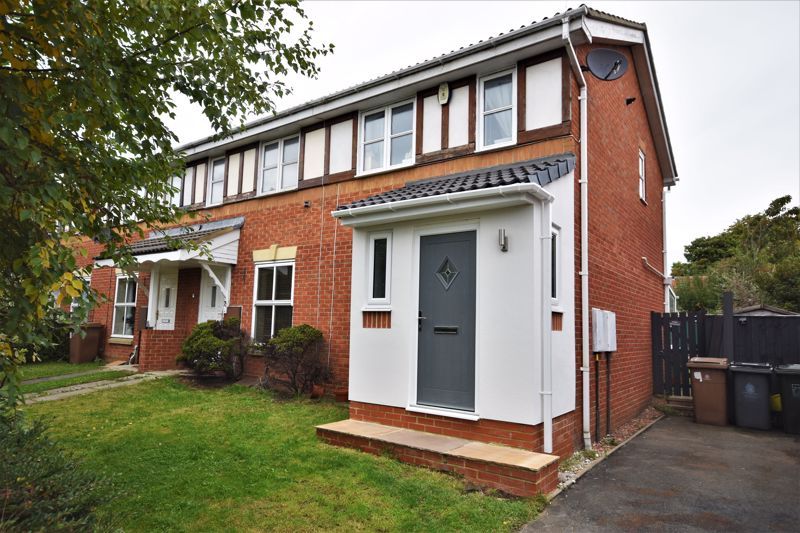 2 bed terraced house for sale in Lansdowne Road, Forest Hall, Newcastle