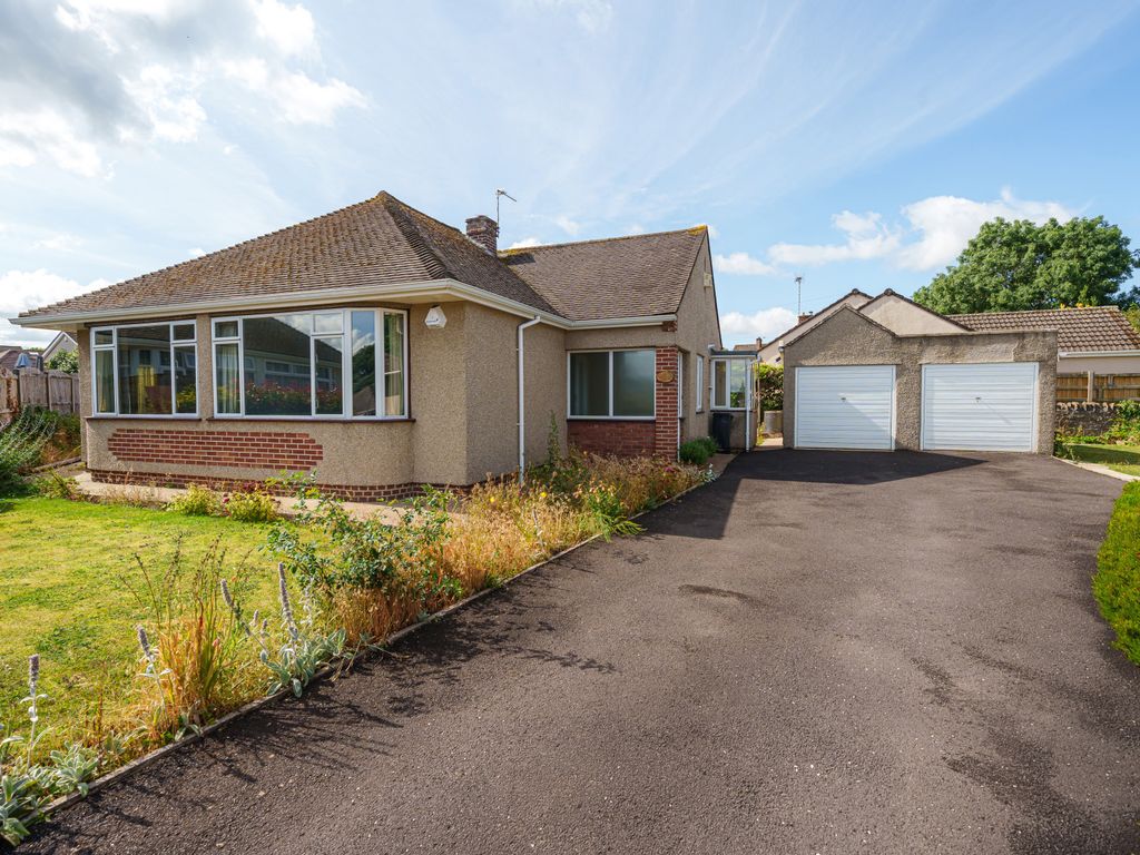 3 bed bungalow for sale in Oaklands Drive, Oldland Common, Bristol BS30
