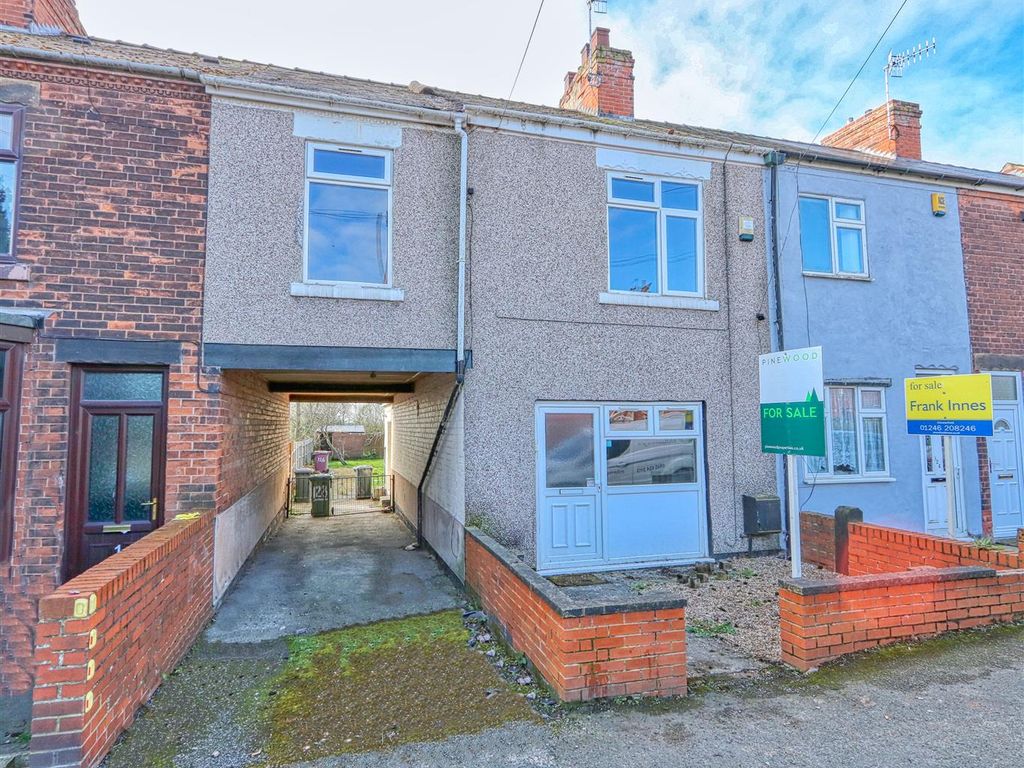 4 bed terraced house for sale in Top Road, Calow, Chesterfield