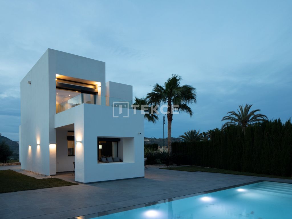New home, 4 bed detached house for sale in La Manga Del Mar Menor