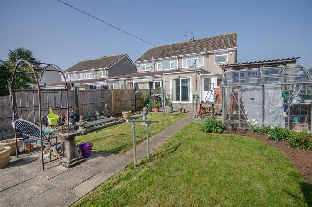 3 bed semidetached house for sale in Westcourt Drive, Oldland Common