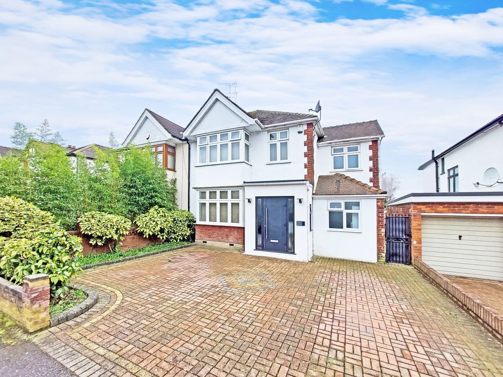 4 bed semidetached house for sale in Pinner View, Harrow HA1, £820,000