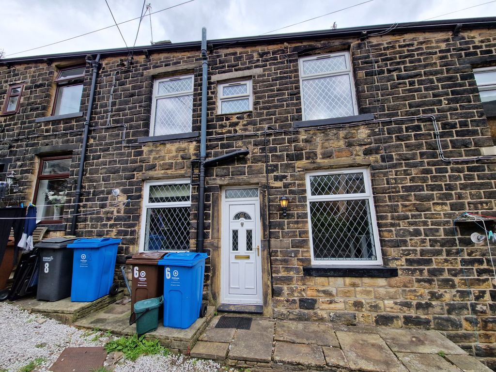 2 bed terraced house to rent in West Cottages, Saddleworth, Oldham OL3
