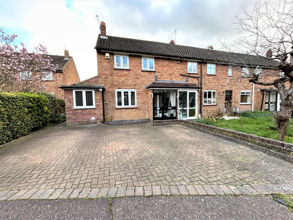 2 bed end terrace house for sale in Lodge Lane, Waltham Abbey EN9 Zoopla