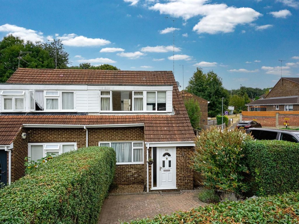 3 bed end terrace house for sale in Tattershall Drive, Woodhall Farm HP2 Zoopla
