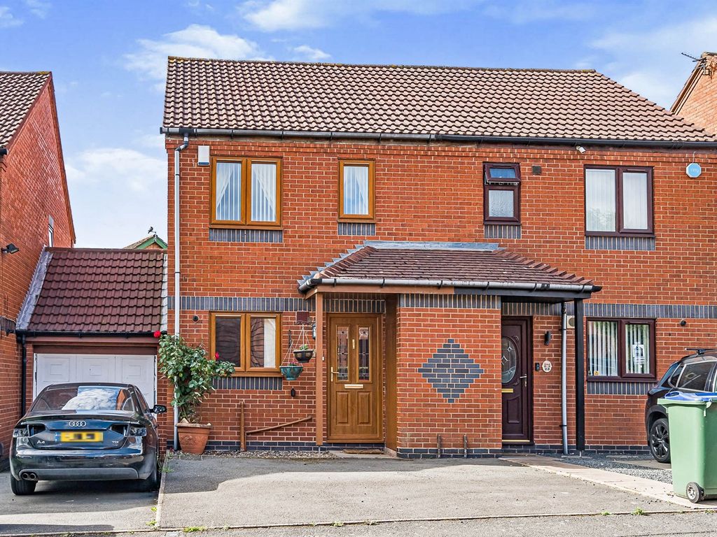2 bed semidetached house for sale in St. Michaels Way, Tipton DY4 Zoopla