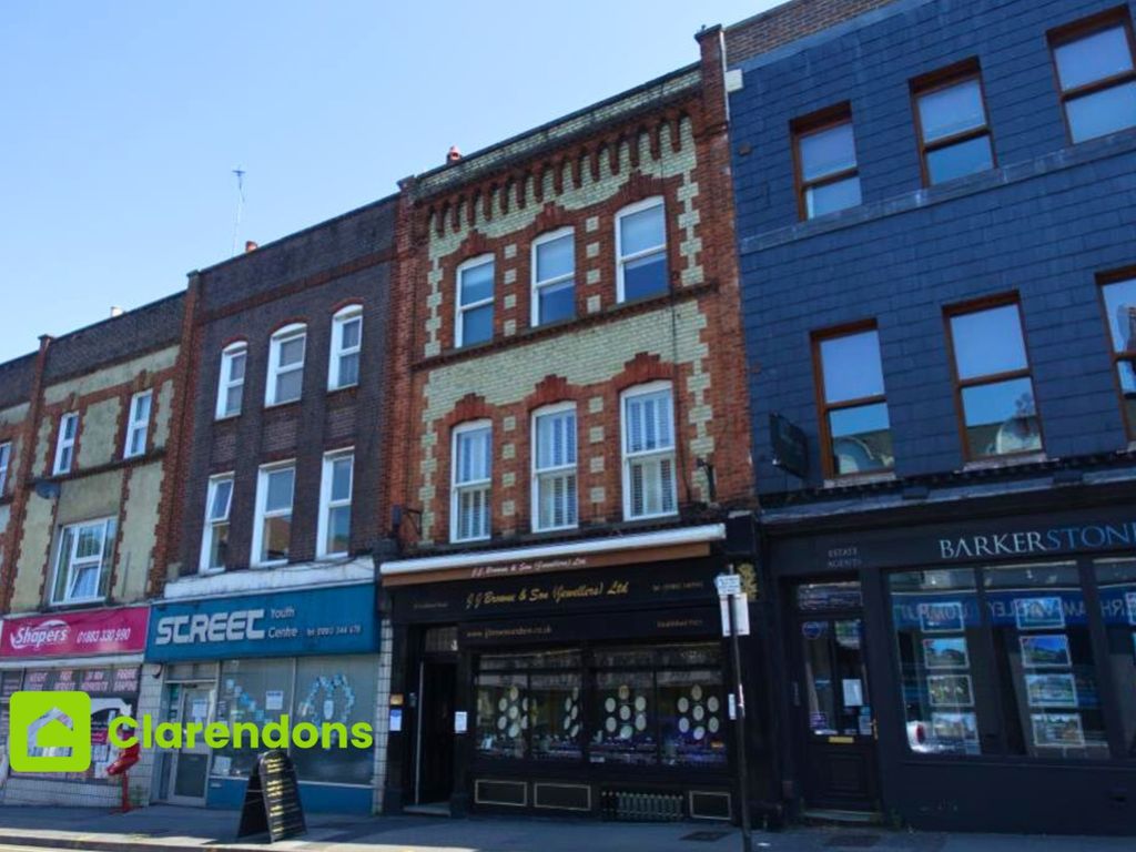 2 bed to rent in Godstone Road, Caterham CR3, £1,450 pcm Zoopla