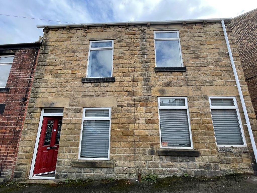 4 bed terraced house for sale in 2527 Bond Street, Wombwell, Barnsley
