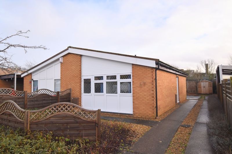 2 bed bungalow for sale in Fulwoods Drive, Leadenhall, Milton Keynes
