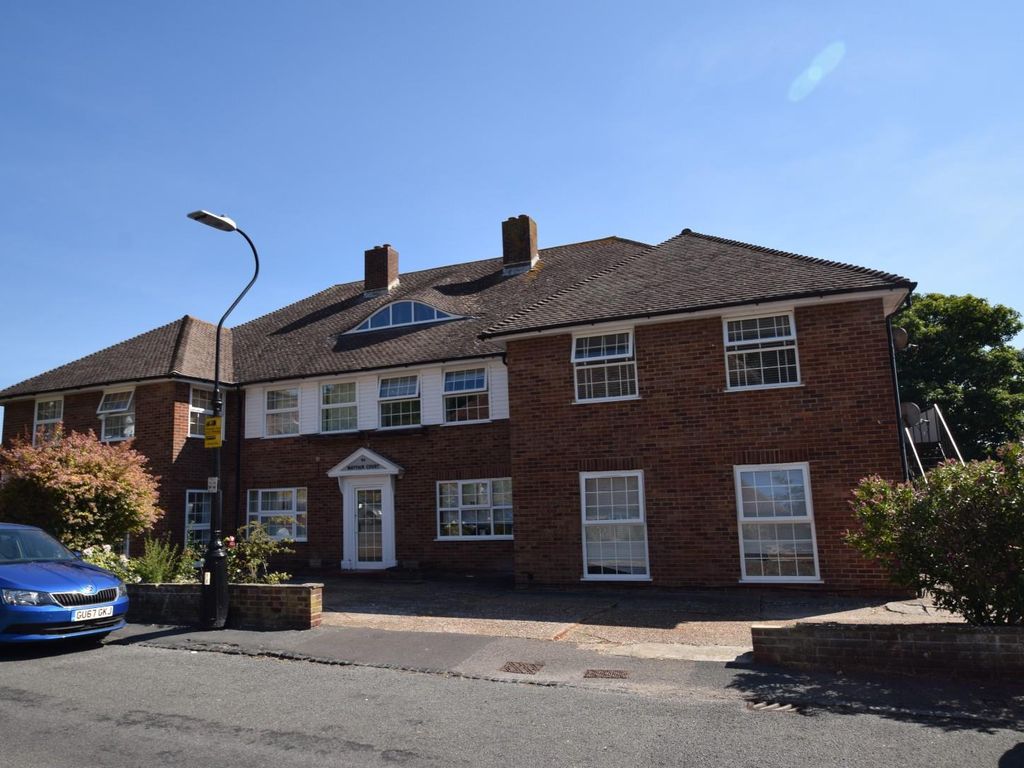 2 bed flat to rent in Wish Hill, Eastbourne BN20 Zoopla
