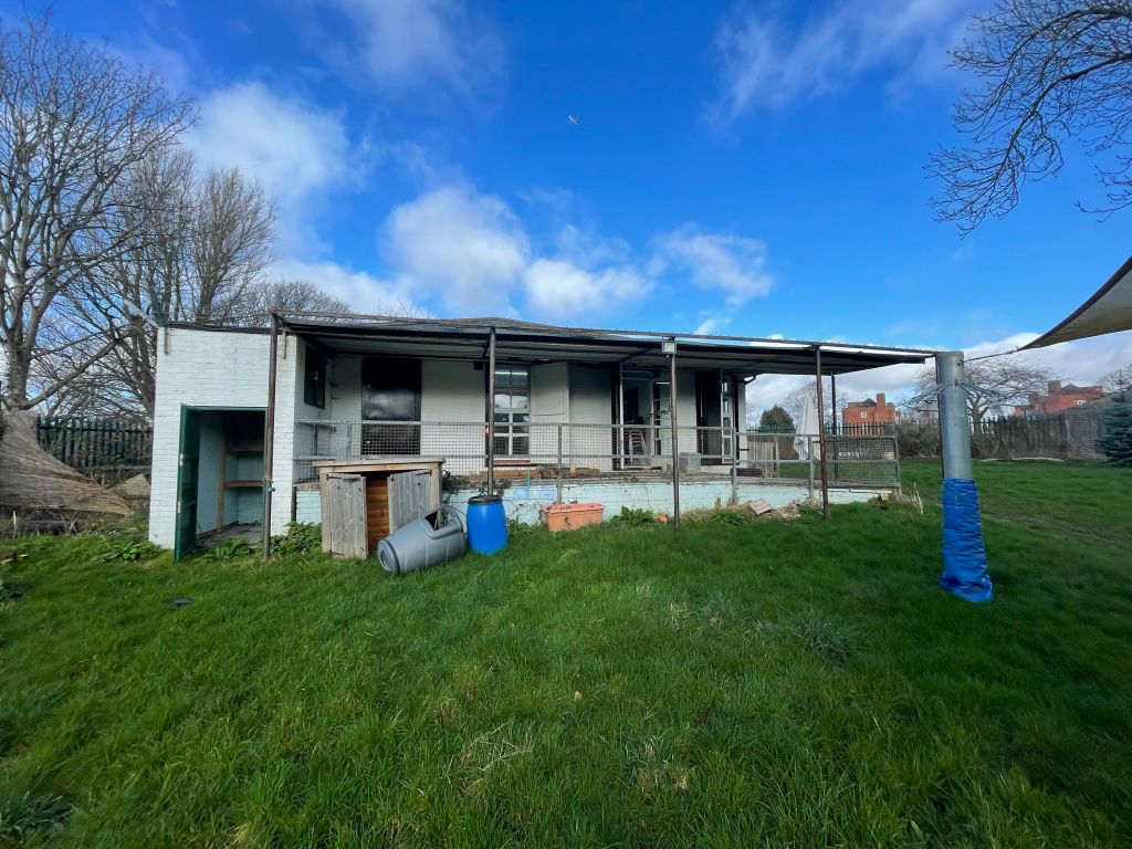 Restaurant to let in Riverside Cafe, 118 Old Bromley Road, Beckenham