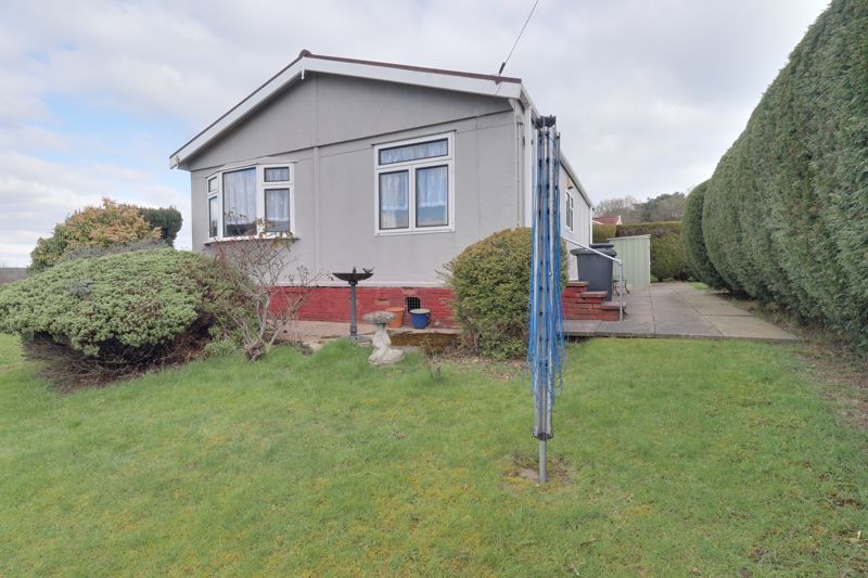 2 bed mobile/park home for sale in Cavans Wood, Ling Road, Cannock WS12