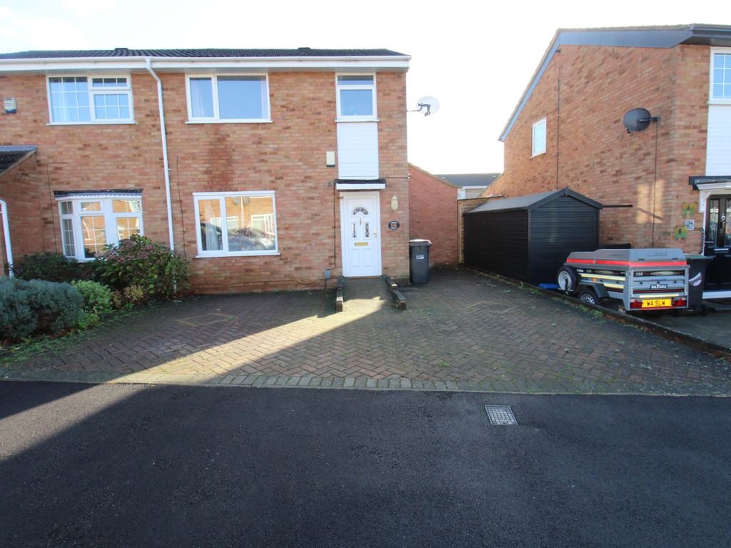 3 bed semidetached house for sale in Ventnor Gardens, Luton LU3 Zoopla
