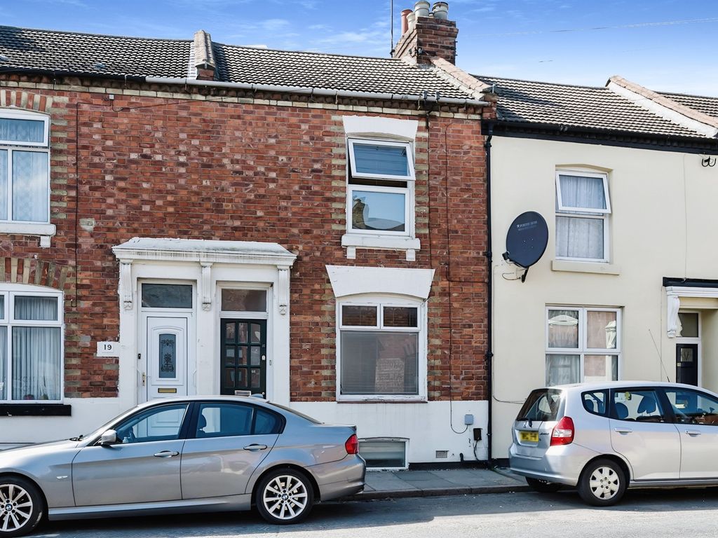 2 bed terraced house for sale in Overstone Road, Northampton NN1 Zoopla