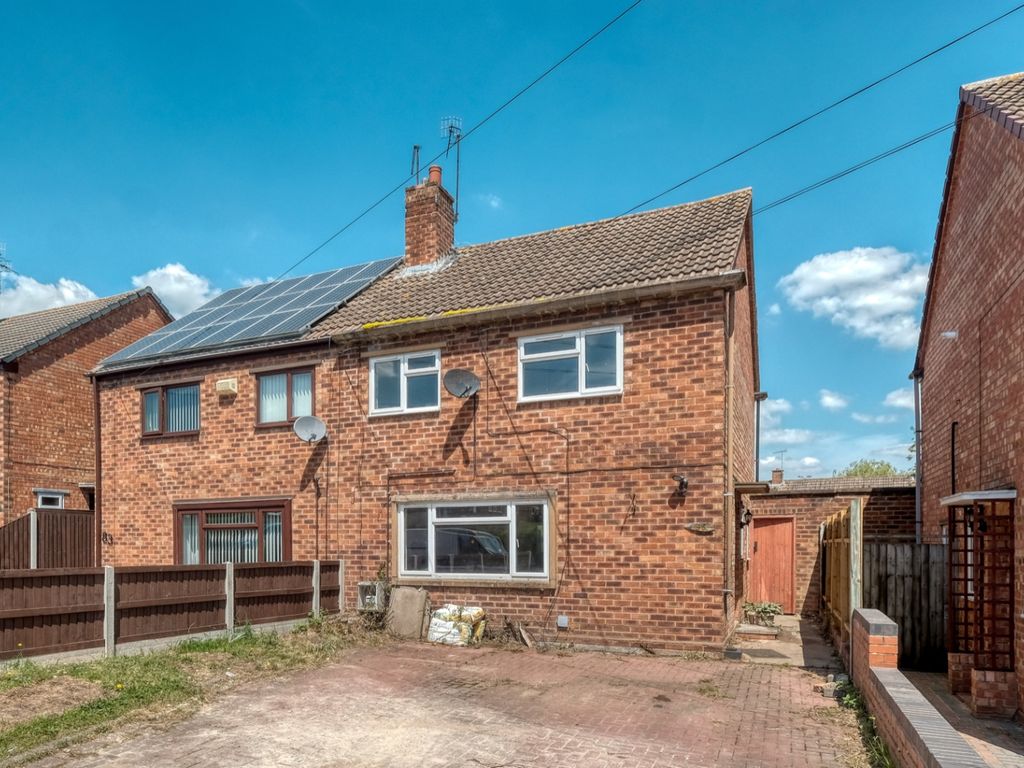 3 bed semidetached house for sale in Salwarpe Road, Charford