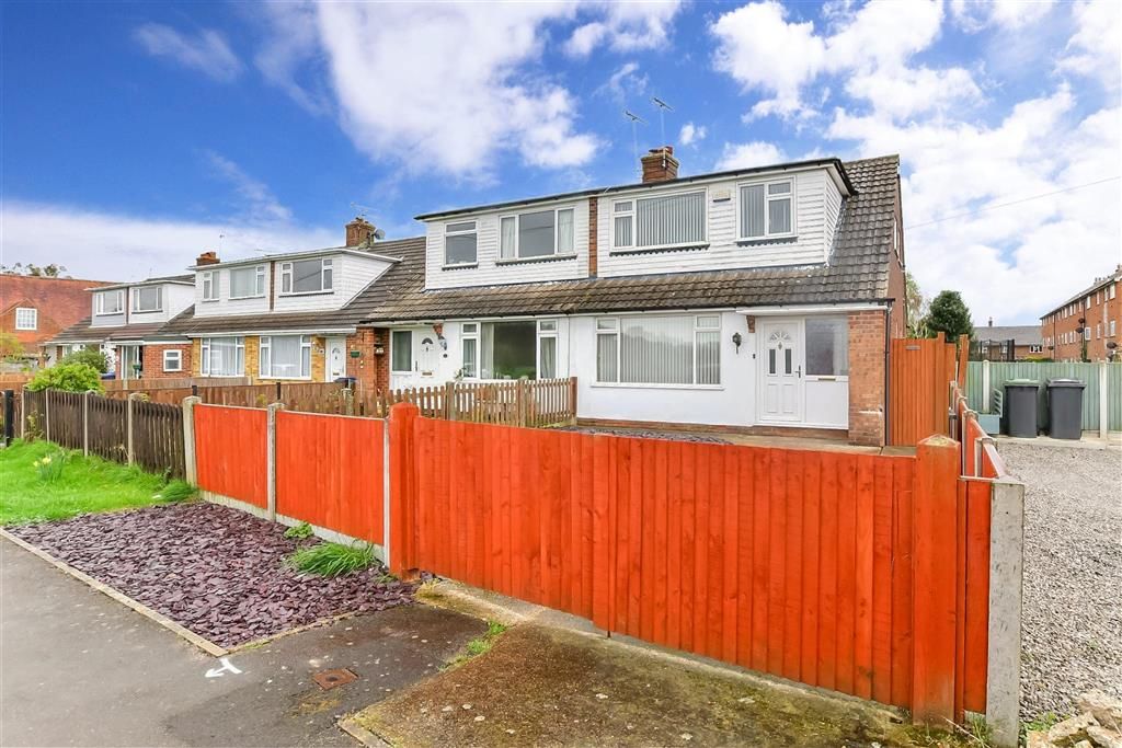 3 bed chalet for sale in Hawe Lane, Sturry, Canterbury, Kent CT2, £