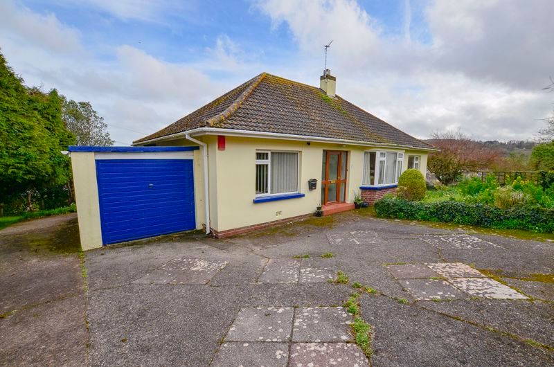 3 bed detached bungalow for sale in Northfields Lane, Brixham TQ5, £
