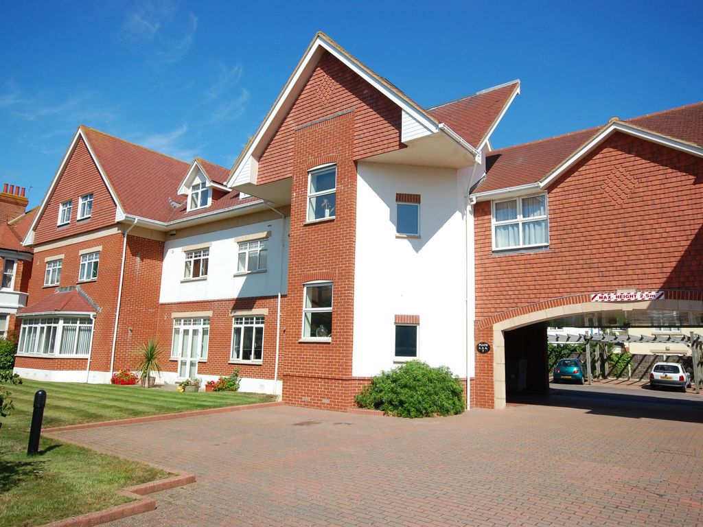 1 bed flat to rent in Grand Avenue, Southbourne, Bournemouth BH6 Zoopla