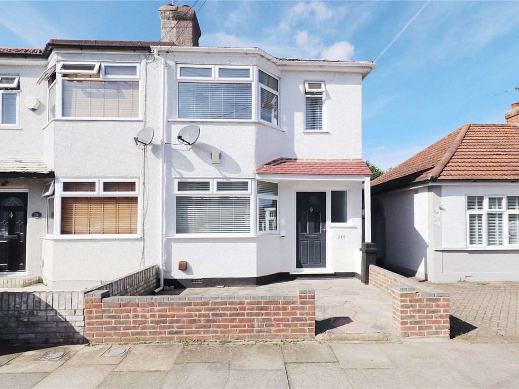 3 bed end terrace house for sale in Beaconsfield Road, Bexley, Kent DA5