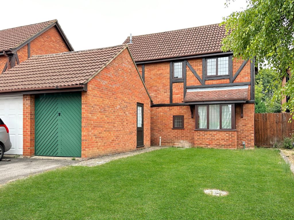 3 bed detached house for sale in Hayster Drive, Cherry Hinton, Cambridge CB1 Zoopla