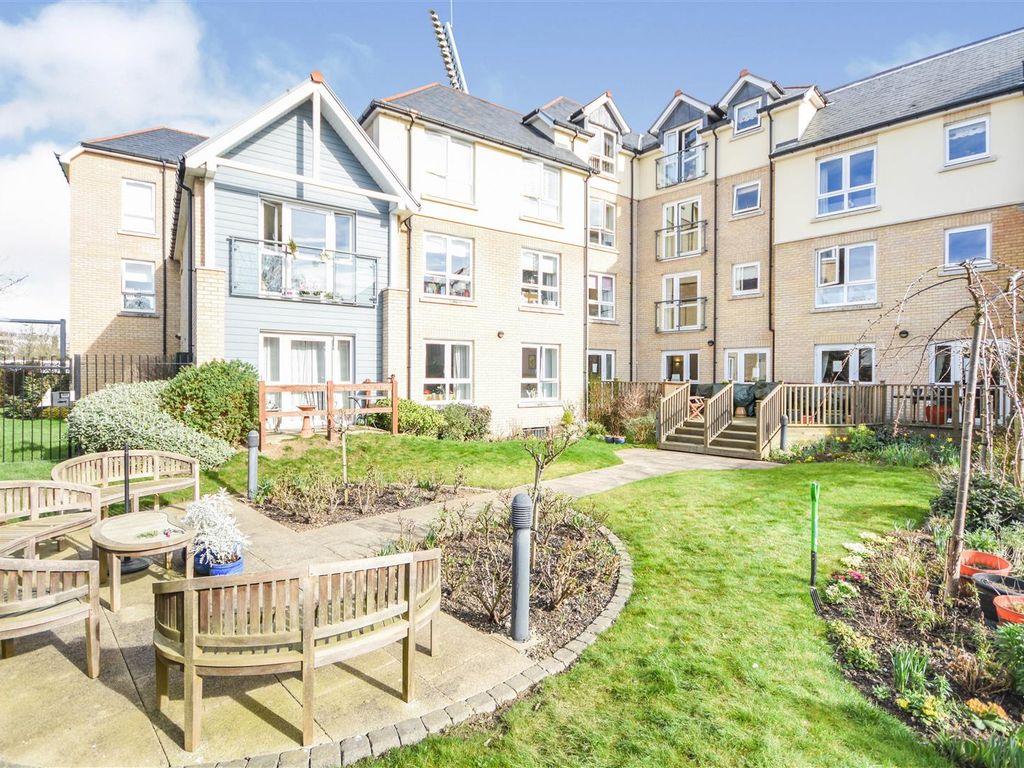 1 bed flat for sale in Bailey Court, New Writtle Street, Chelmsford CM2