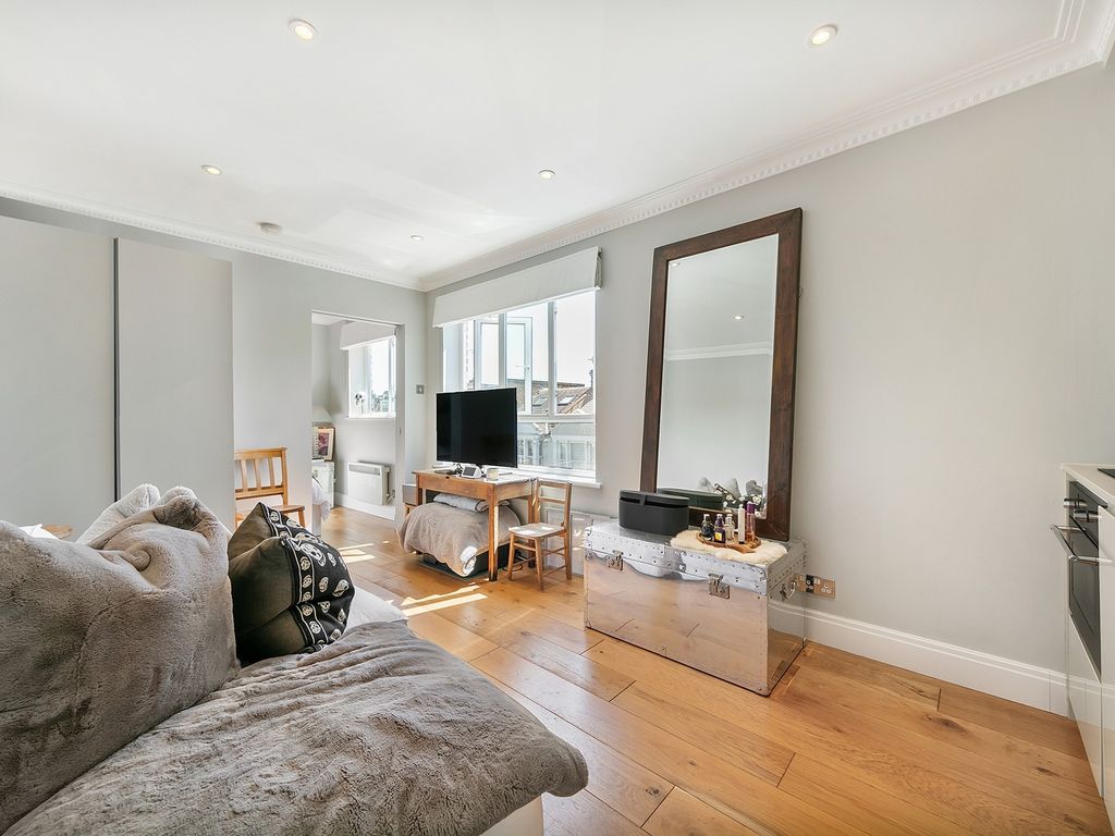 1 bed flat for sale in Fulham Palace Road, Fulham, London SW6 Zoopla