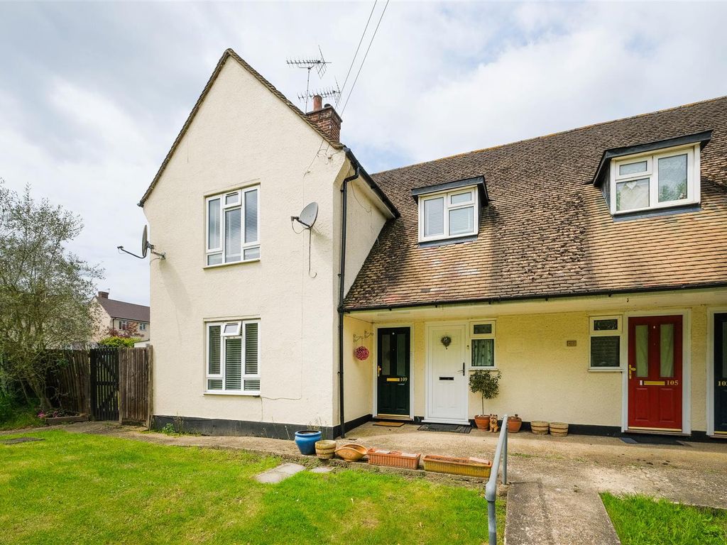 2 bed for sale in Valley Hill, Loughton IG10 Zoopla