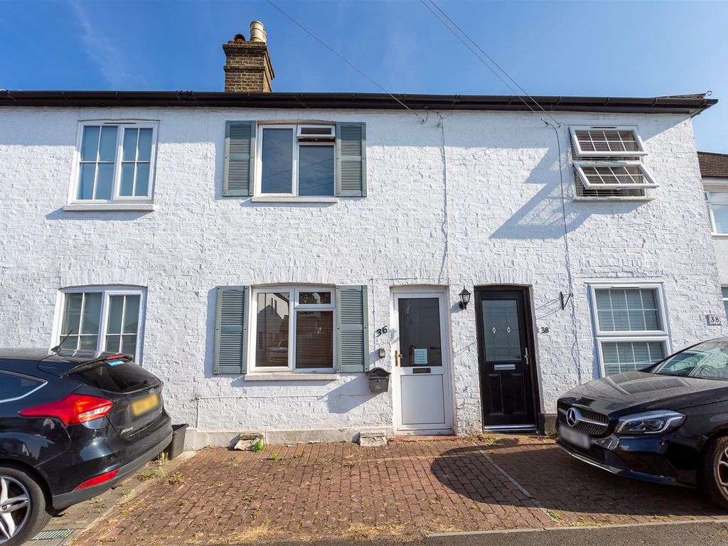 2 bed terraced house for sale in Diceland Road, Banstead SM7 Zoopla