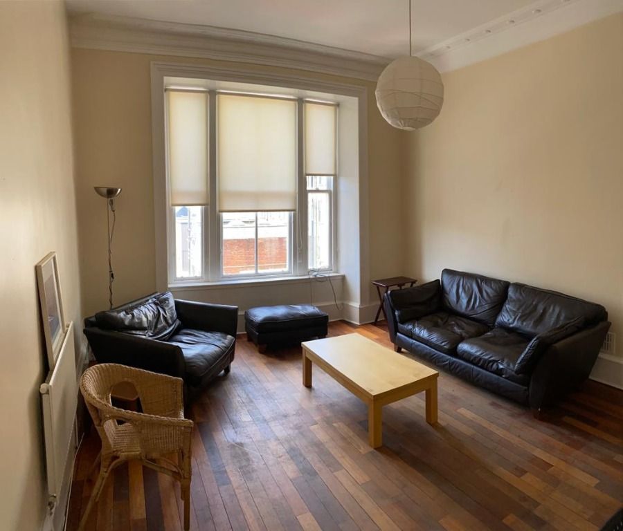 5 bed flat to rent in Granville Street, Charing Cross, Glasgow G3, £600